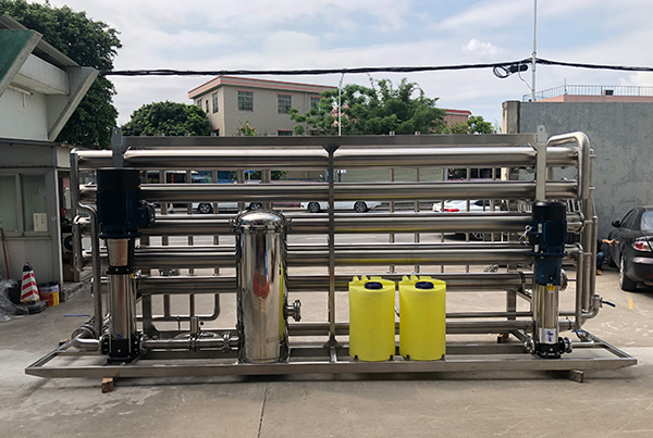 广州纯化水设备常用的两种清洗方法